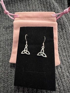 Sterling Silver Celtic Trinity Knot Drop Earrings in Silver